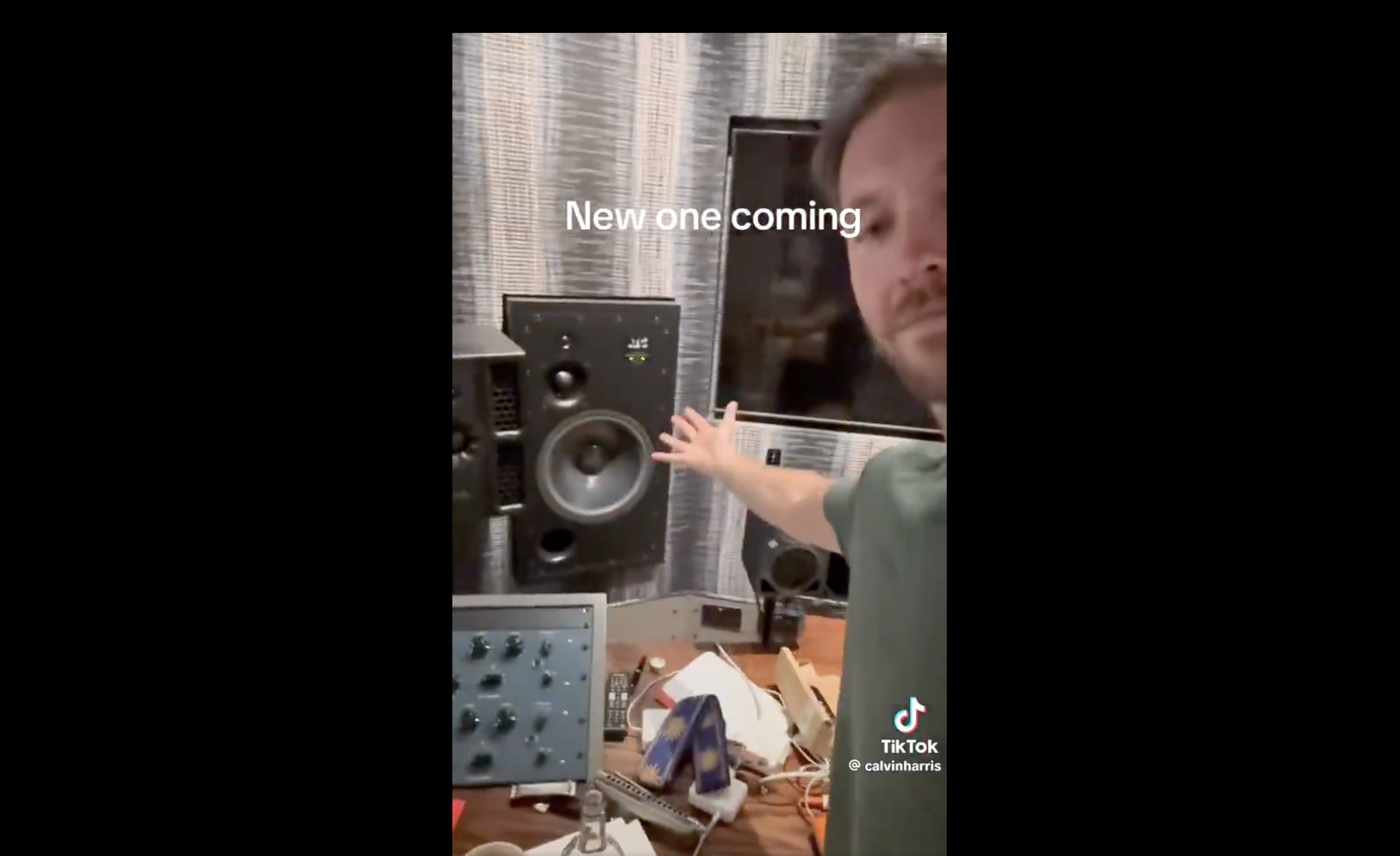 Calvin Harris Teases New Track “Blessings”